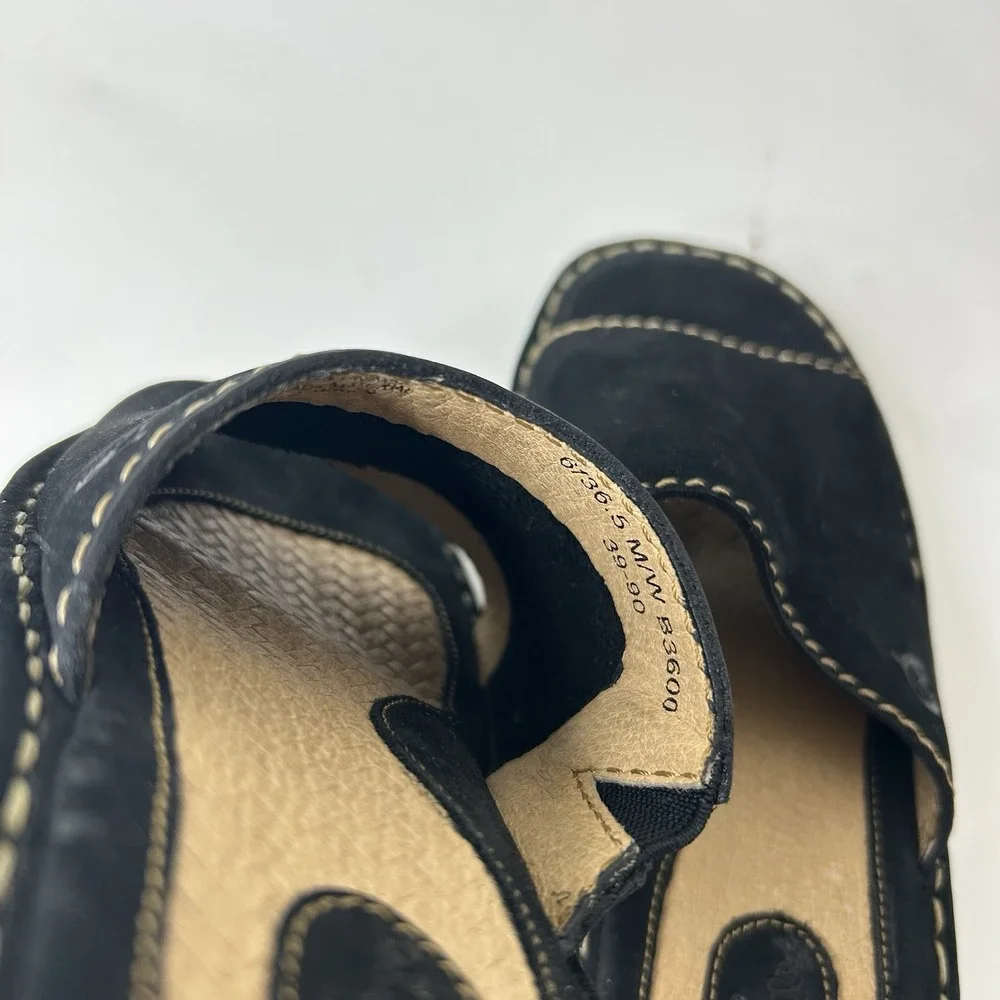Born Chilled Sandals Womens 6 Black Slide Suede Slip On Comfort Shoe